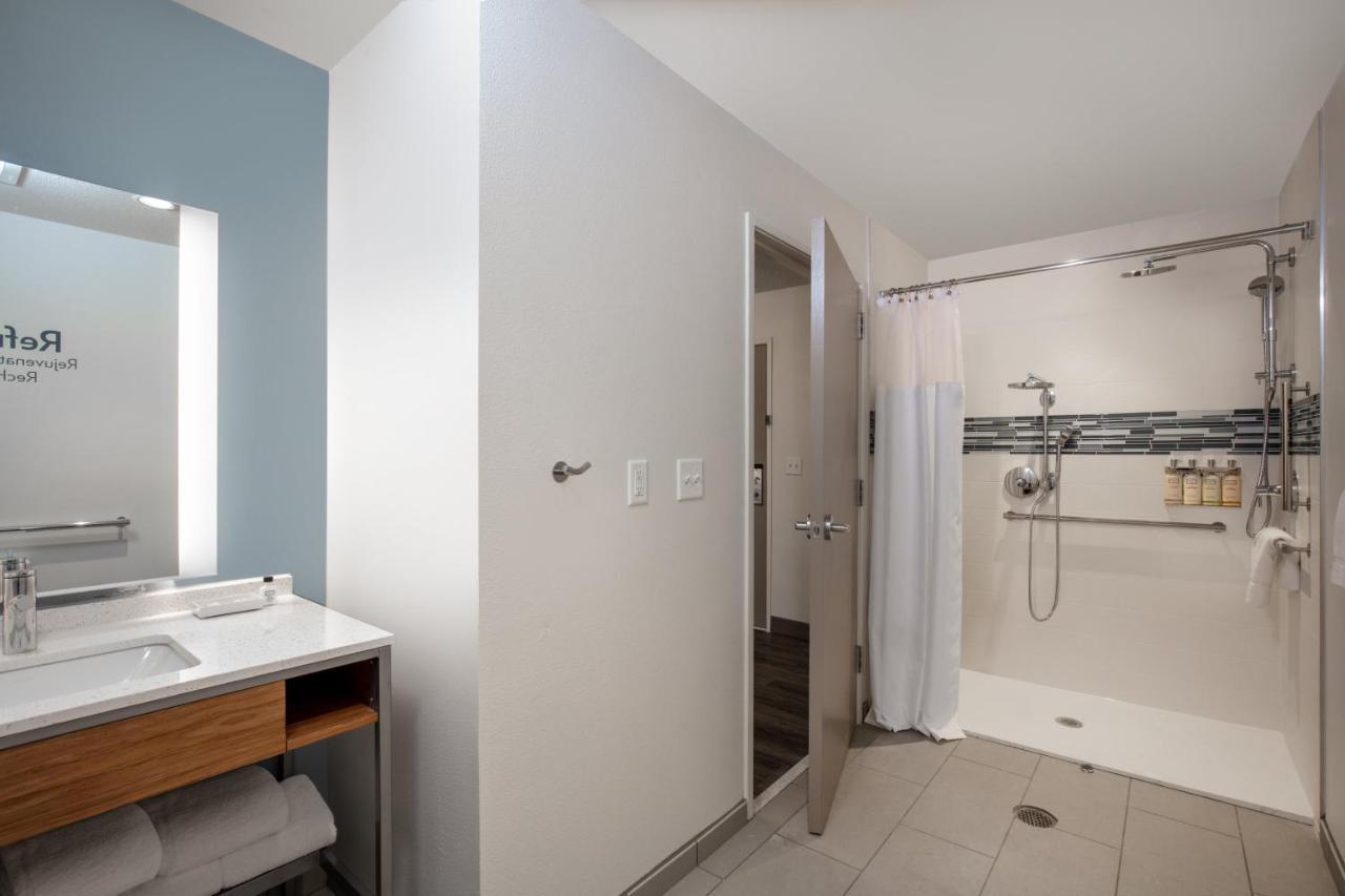 Even Hotels Denver Tech Center-Englewood By Ihg Centennial Exterior photo